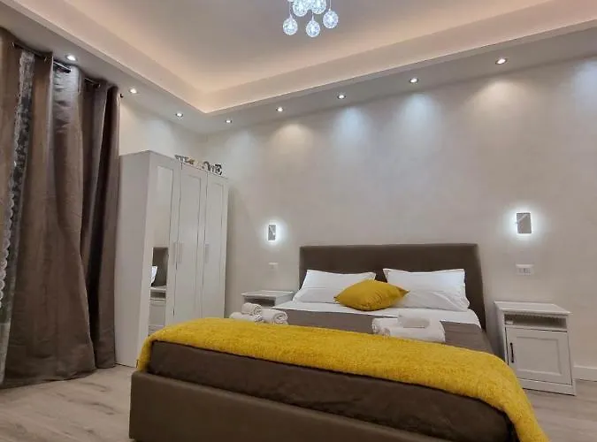 Luxury Near Colosseum, Steps To Metro, Ac & Fast Wifi
