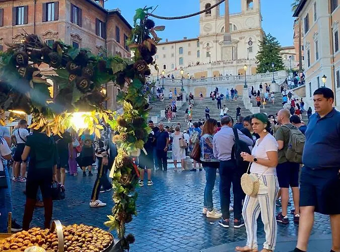 Bright Apartment Near Colosseum, Steps To Metro, Ac & Fast Wifi * Rome
